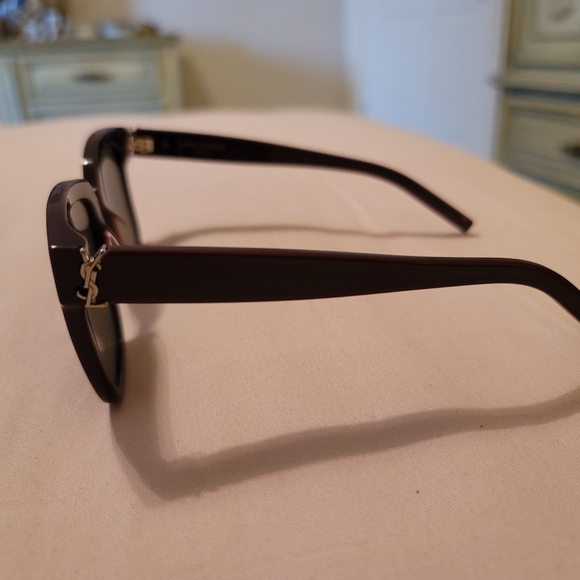 YSL Sunglasses - Picture 4 of 5